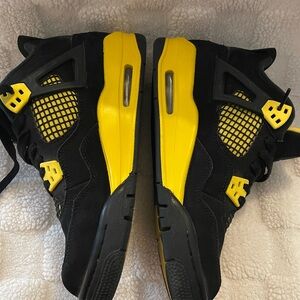 Nike Men's Black and Yellow Sneakers